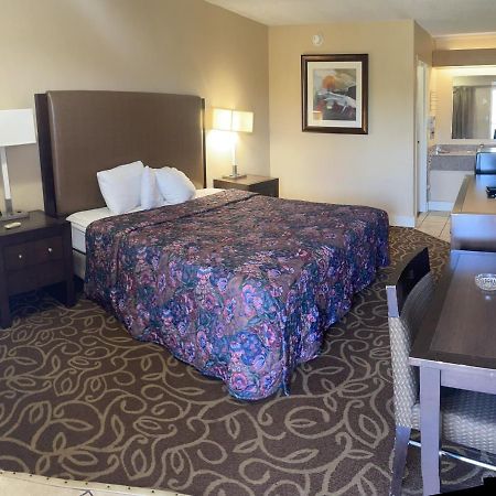 Hilltop Inn Pittsburgh Crafton Extérieur photo