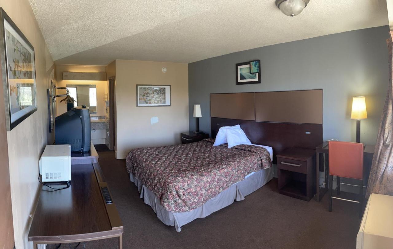 Hilltop Inn Pittsburgh Crafton Extérieur photo