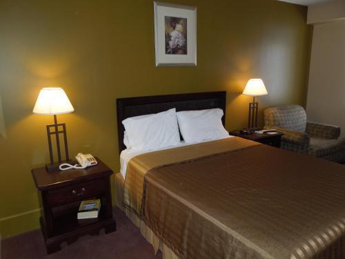 Hilltop Inn Pittsburgh Crafton Extérieur photo