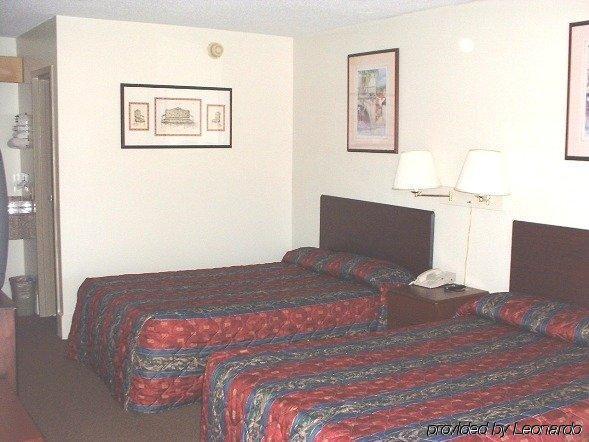 Hilltop Inn Pittsburgh Crafton Chambre photo